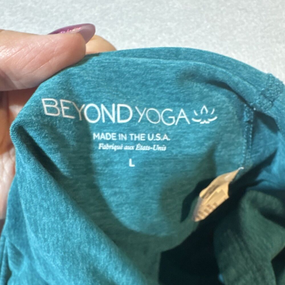 Beyond Yoga Women's Teal Cropped Racerback Scoop Neck Stretch Tank Top Size L - Picture 5 of 5